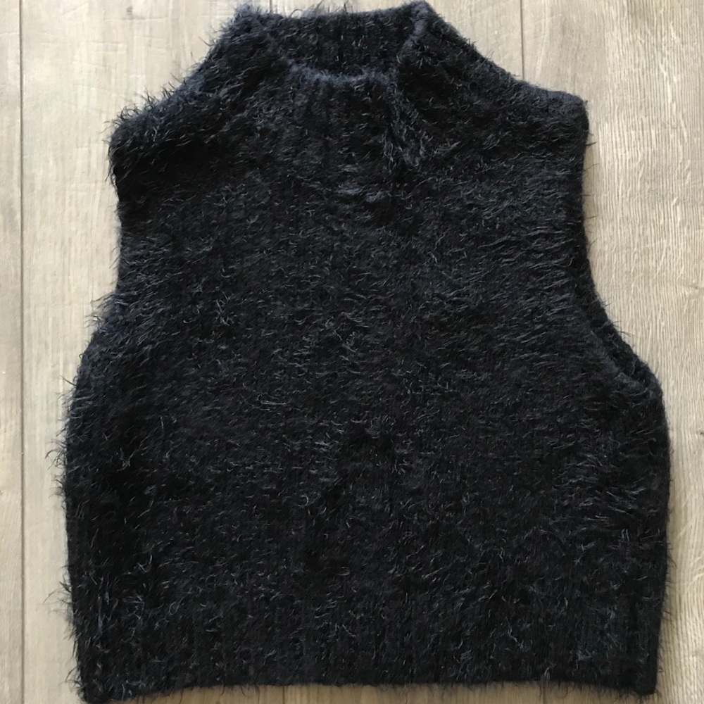 FOREVER21 Fuzzy Turtleneck Black Crop Top!!!